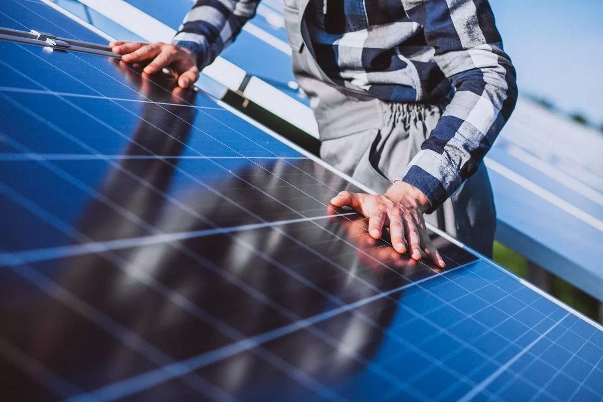 Fotovoltaické panely: Základní druhy a jejich výhody