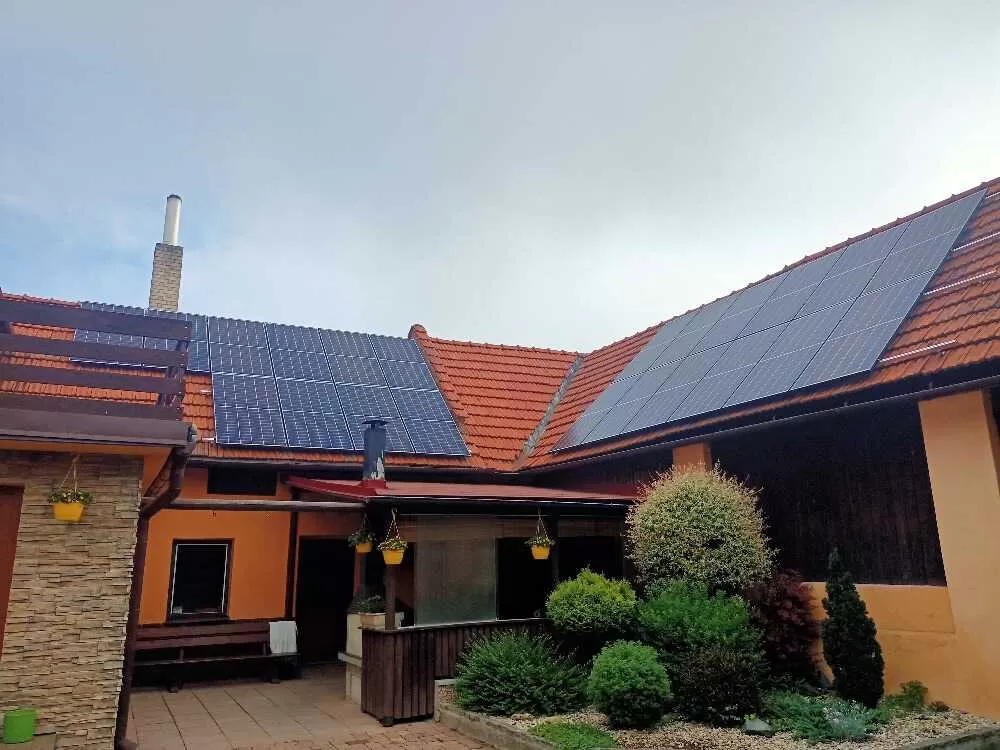 Fotovoltaická elektrárna, Lešná